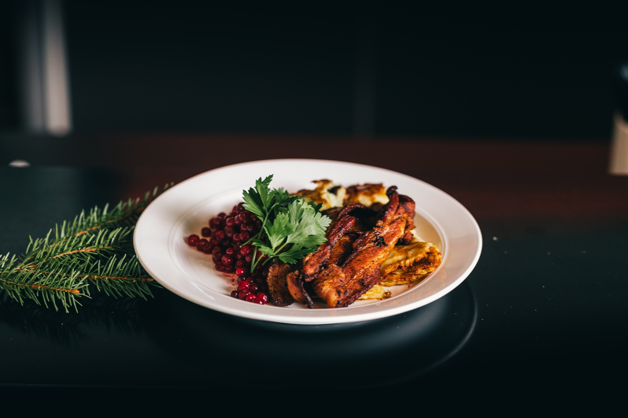 Maträtt upplagd på tallrik